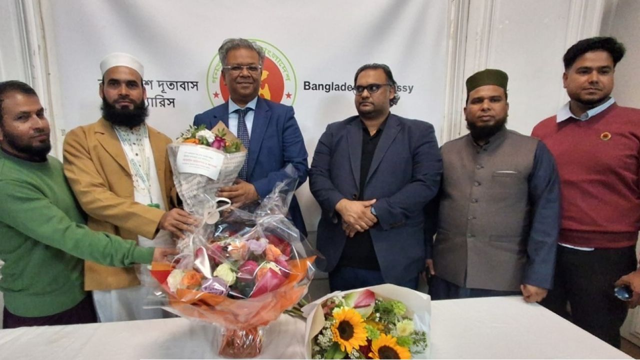 ফ্রান্সে বাংলাদেশ এম্বেসিতে সদ্য নিয়োগ প্রাপ্ত রাষ্ট্রদূত এর সাথে ফ্রান্স জমিয়তের মতবিনিময় 