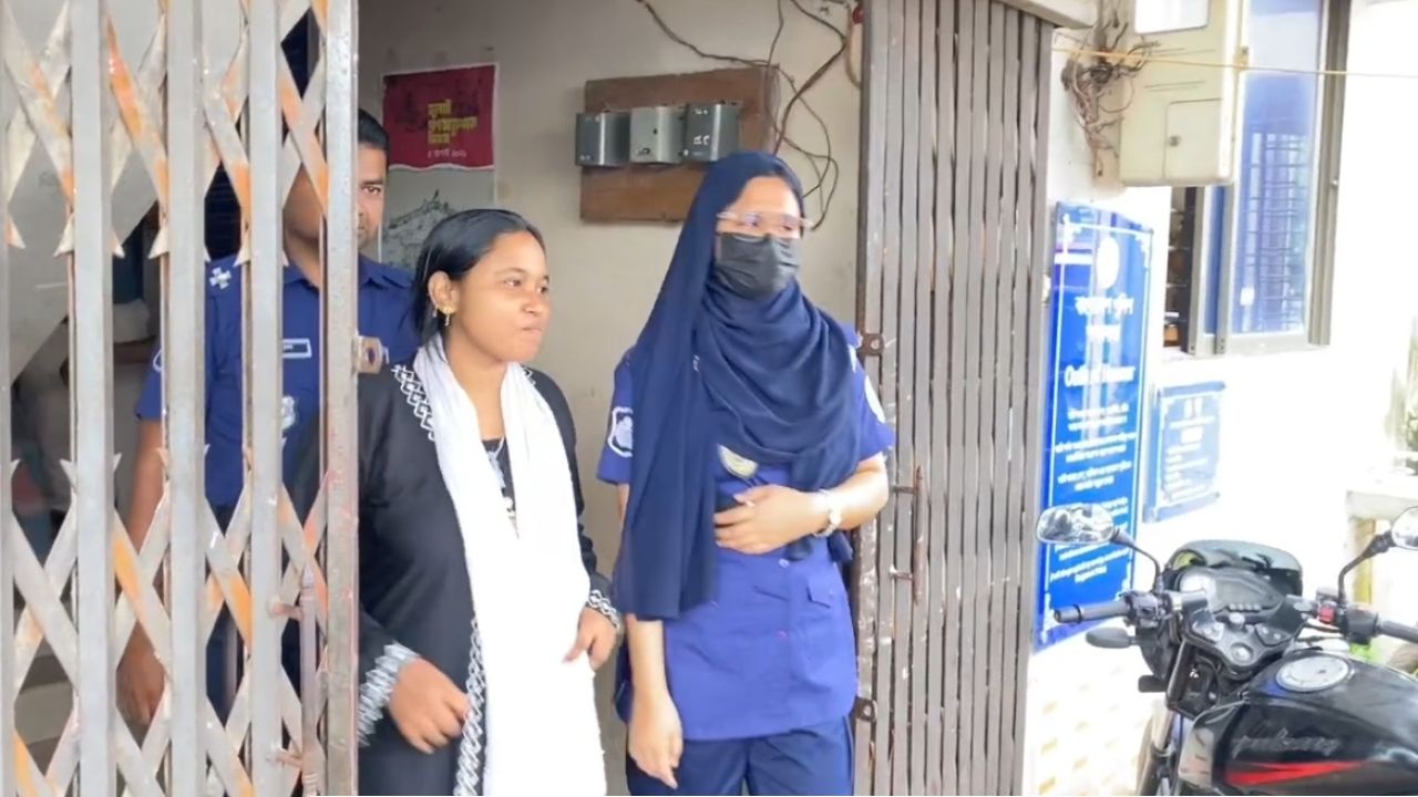 সুনামগঞ্জে নারী মানবপাচারকারী গ্রেপ্তার নেপথ্যে শতকোটি টাকা হাতিয়ে নেওয়ার আন্তর্জাতিক সিন্ডিকেট